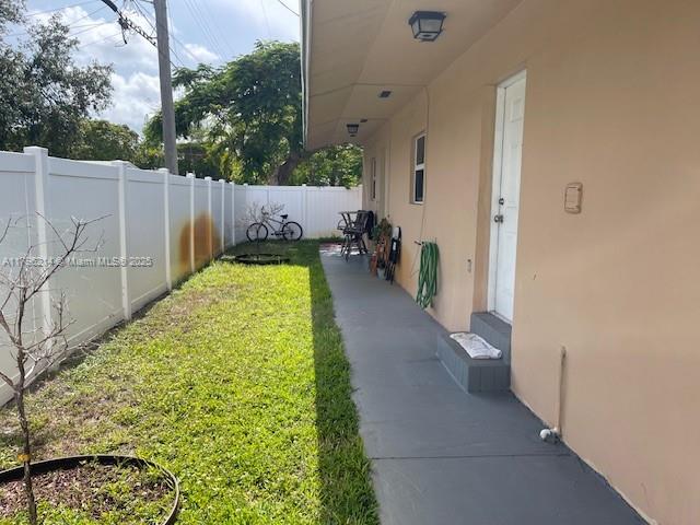 Rental Property at 1912 Jefferson St 1, Hollywood, Broward County, Florida - Bedrooms: 1 
Bathrooms: 1  - $1,800 MO.