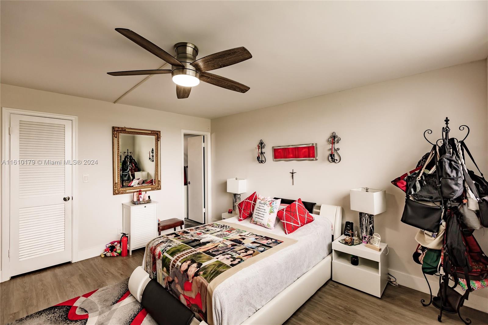 HOLLYBROOK GOLF - Residential