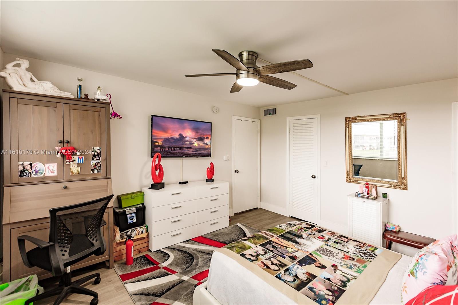 HOLLYBROOK GOLF - Residential