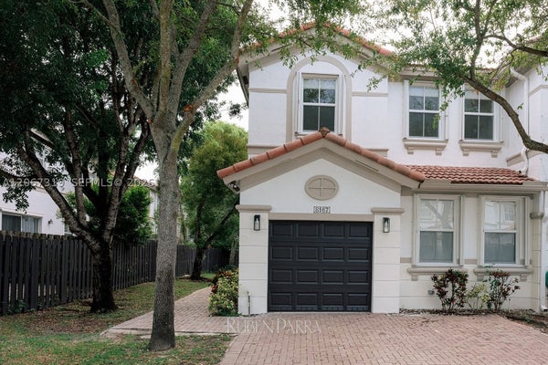 8167 NW 108TH CT, DORAL, FL 33178 - Image 4a476ae147fd61ee52bcf9e4bc55eef8/919344631