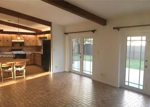 SHORES CALUSA - Residential