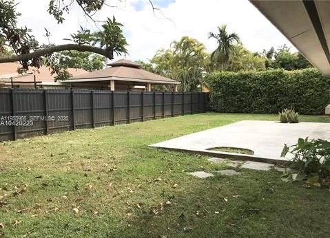 SHORES CALUSA - Residential