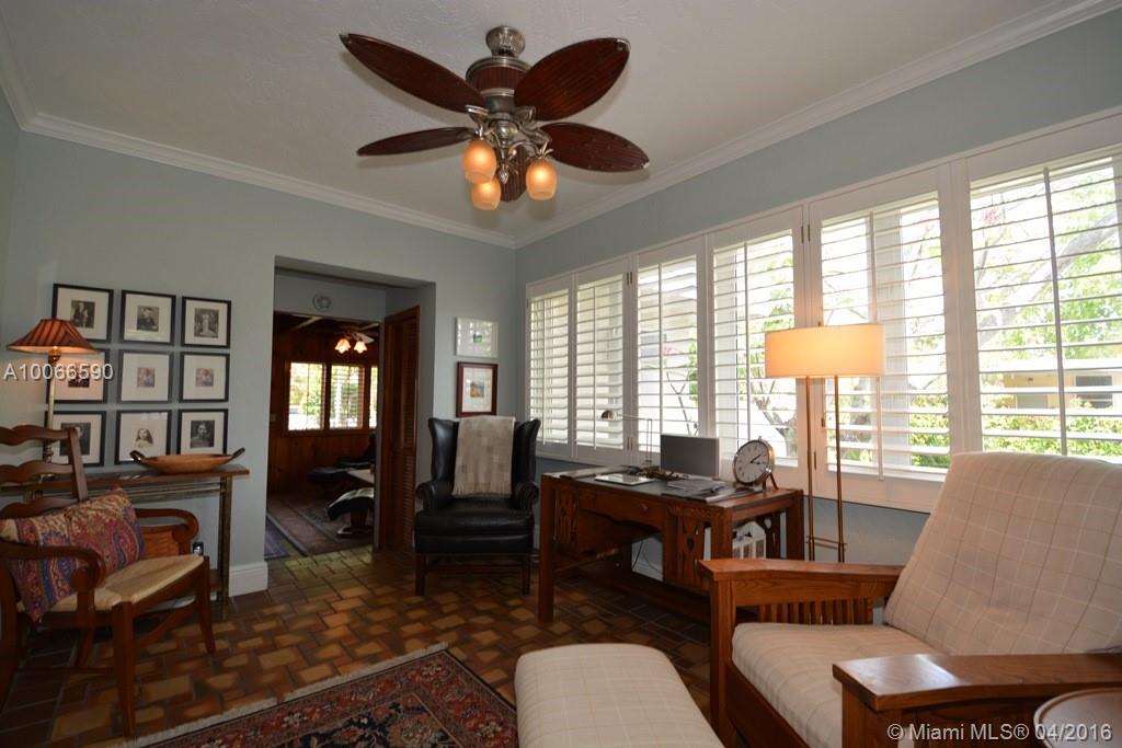 Hollywood 1-21 B - Residential