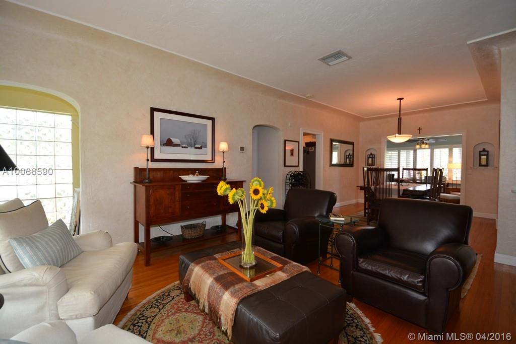 Hollywood 1-21 B - Residential