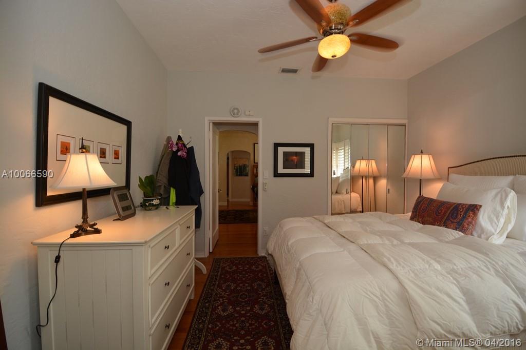 Hollywood 1-21 B - Residential