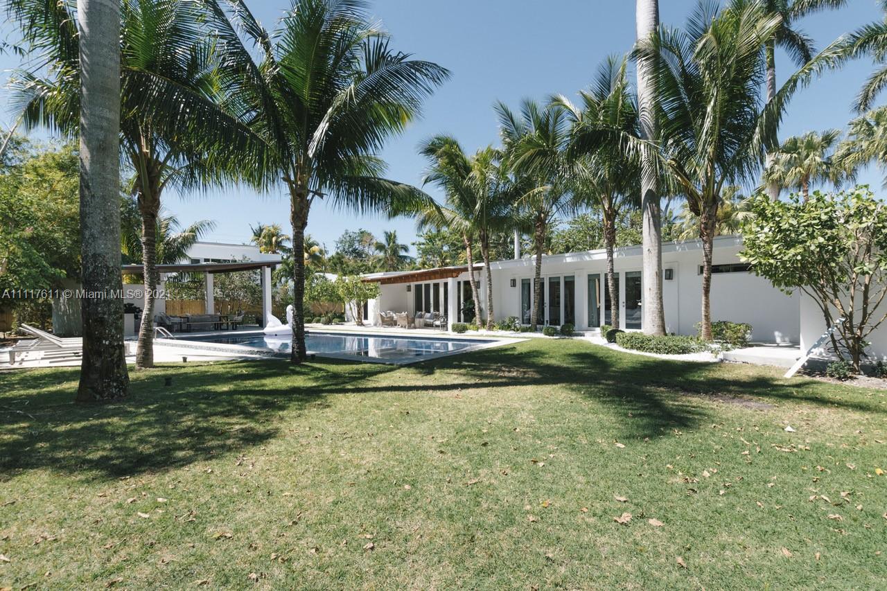 ENTRADA - Residential