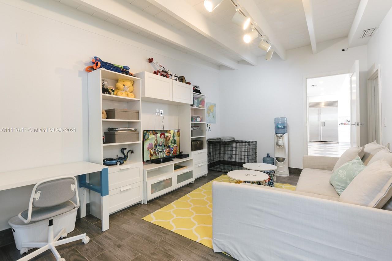 ENTRADA - Residential