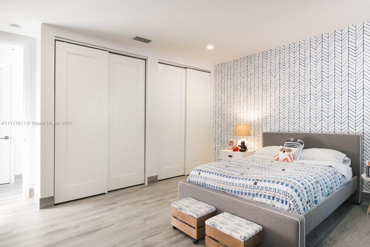 ENTRADA - Residential