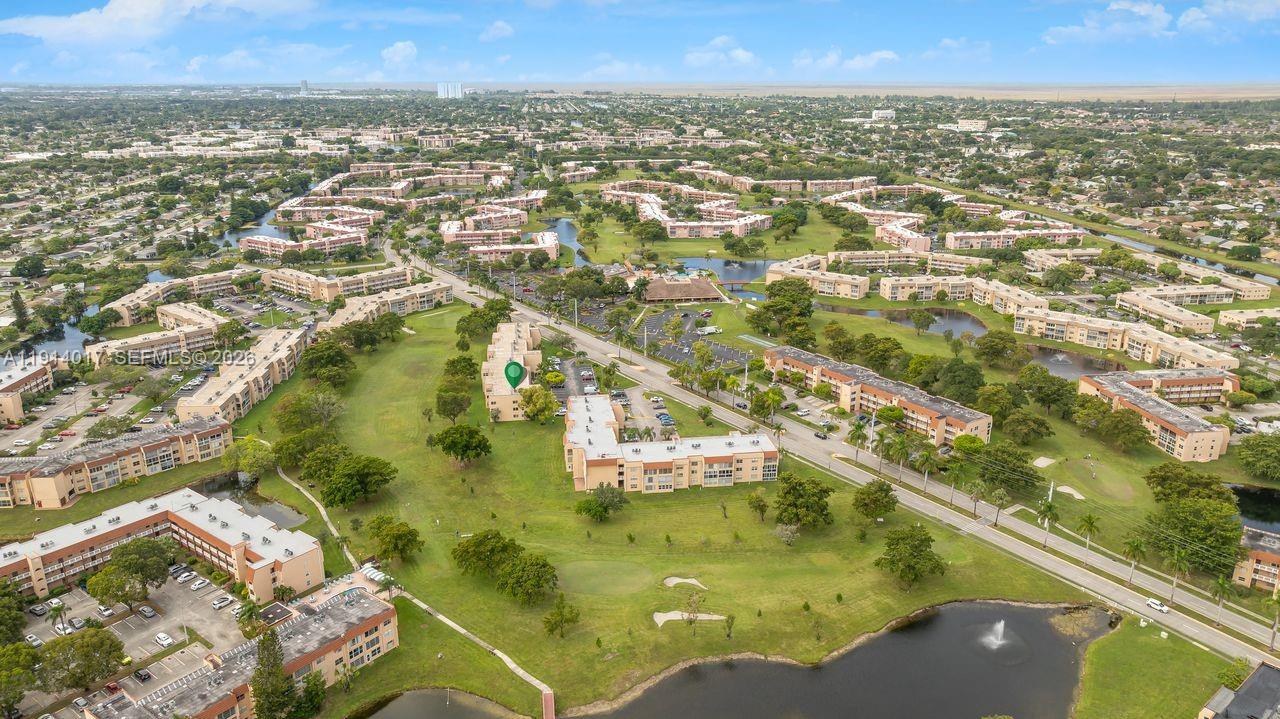 SUNRISE LAKES 101 CONDO - Residential