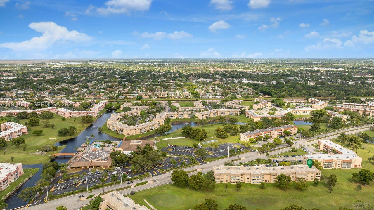 SUNRISE LAKES 101 CONDO - Residential