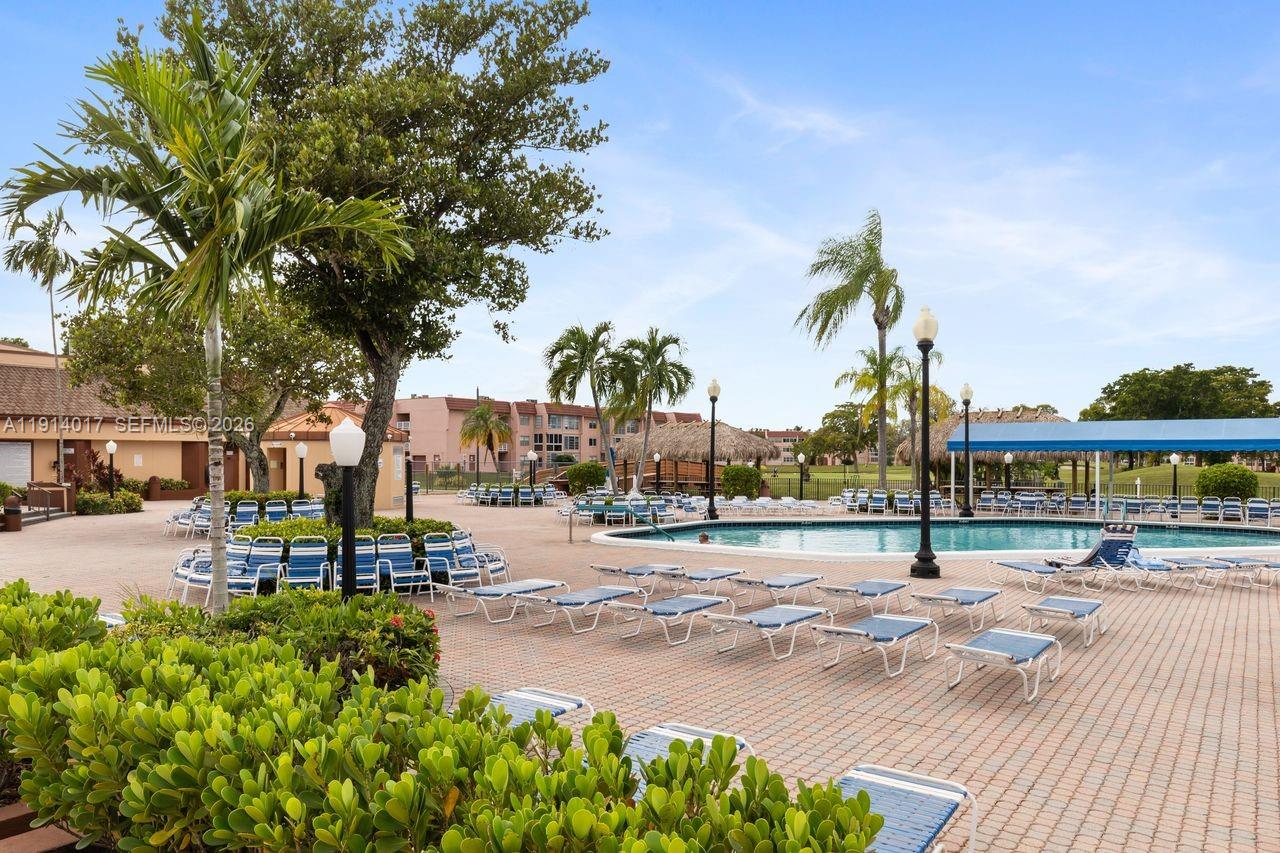 SUNRISE LAKES 101 CONDO - Residential