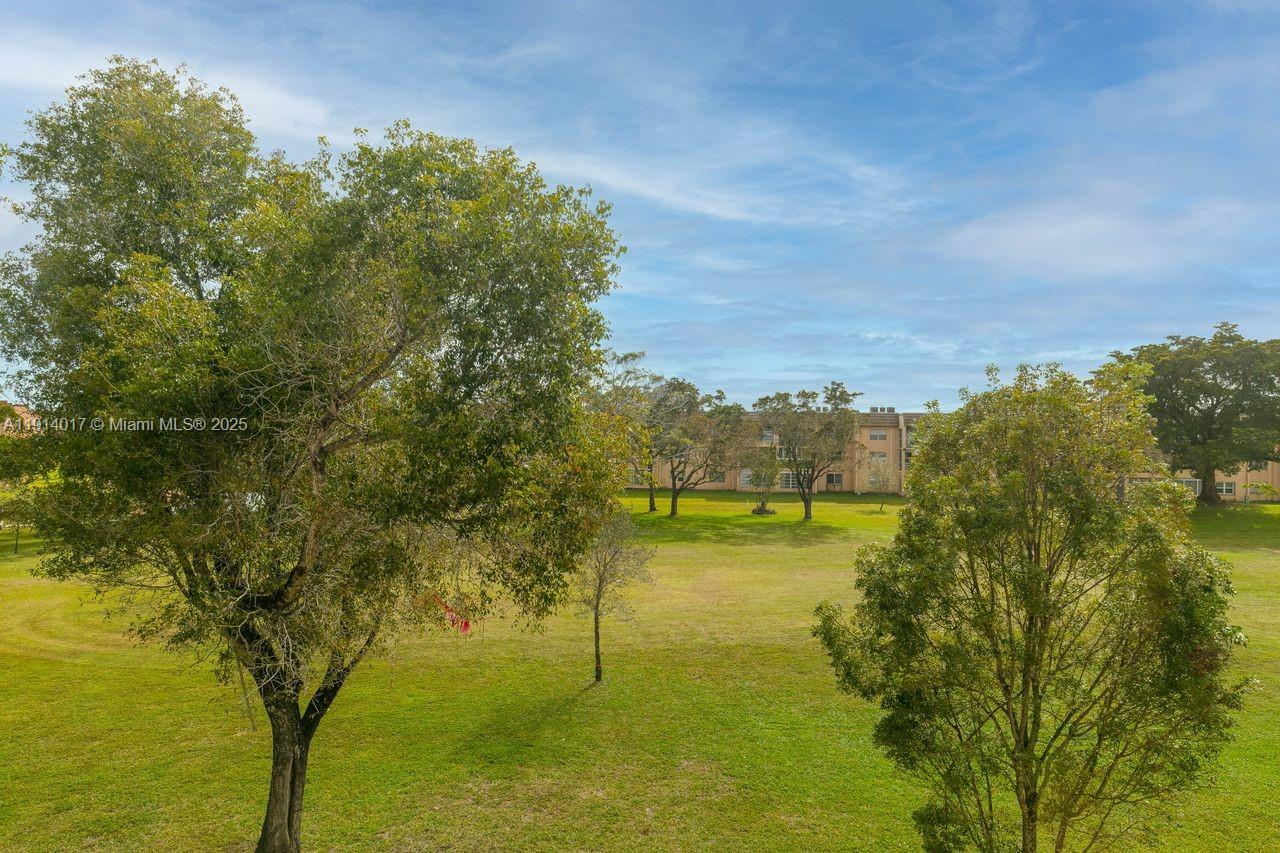 SUNRISE LAKES 101 CONDO - Residential