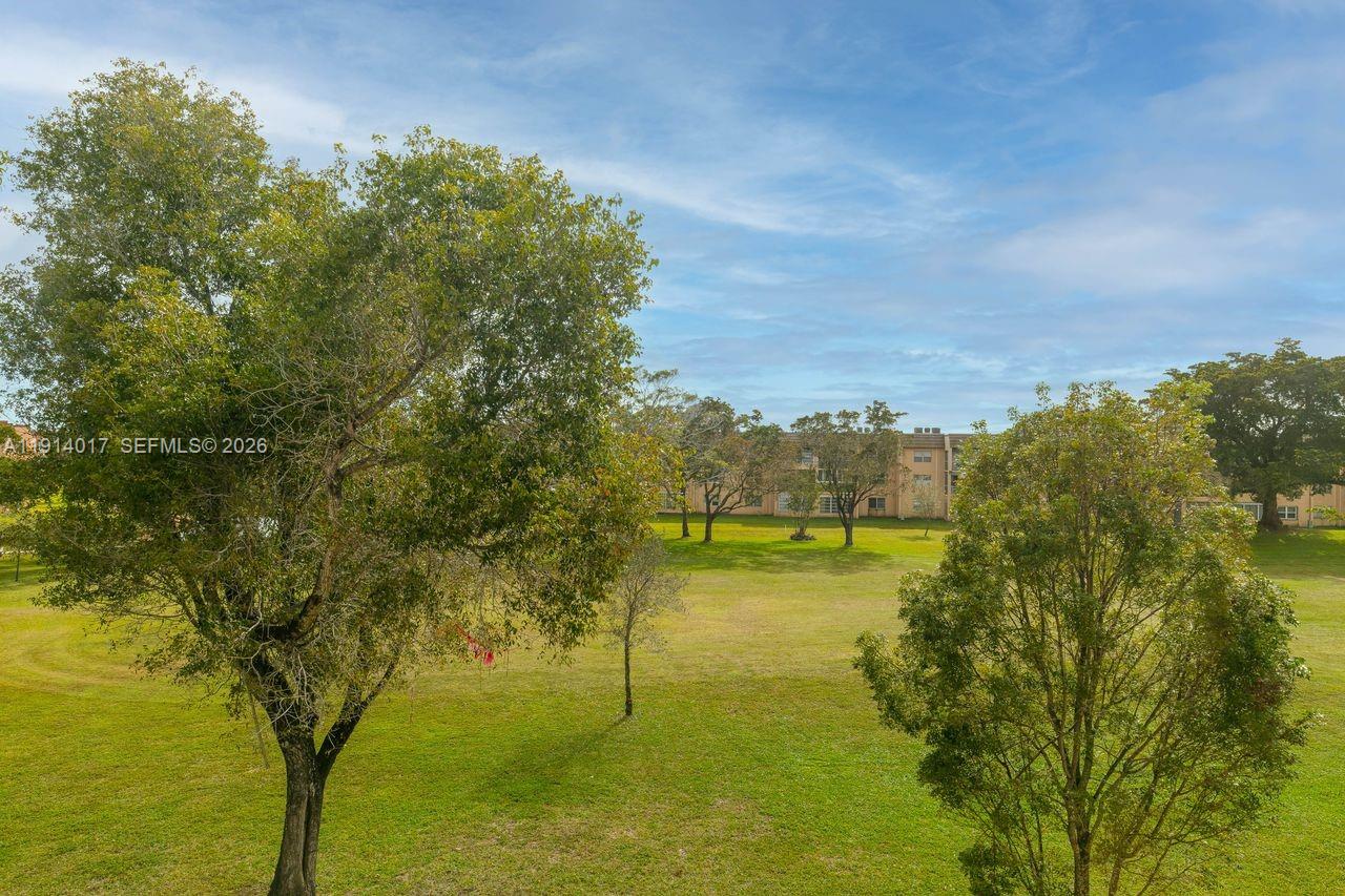 SUNRISE LAKES 101 CONDO - Residential