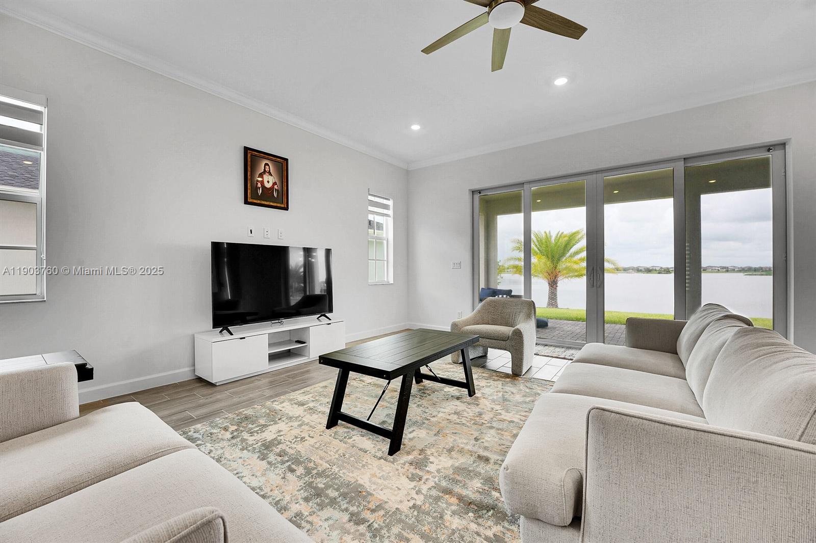 ARDEN PUD POD E SOUTH - Residential Lease