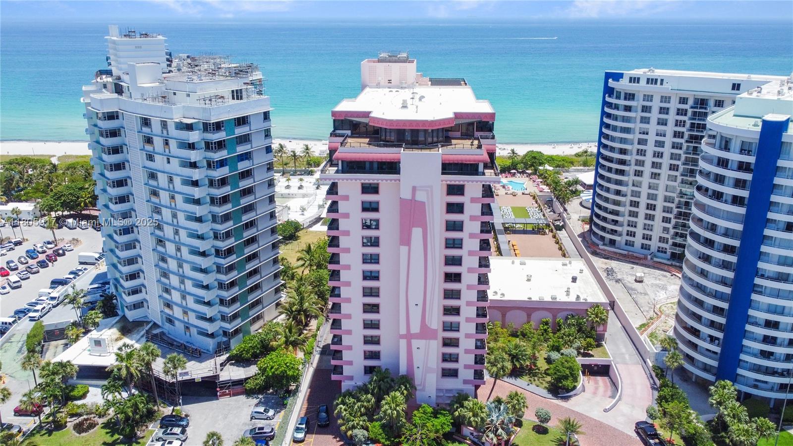 THE ALEXANDER CONDO - Residential
