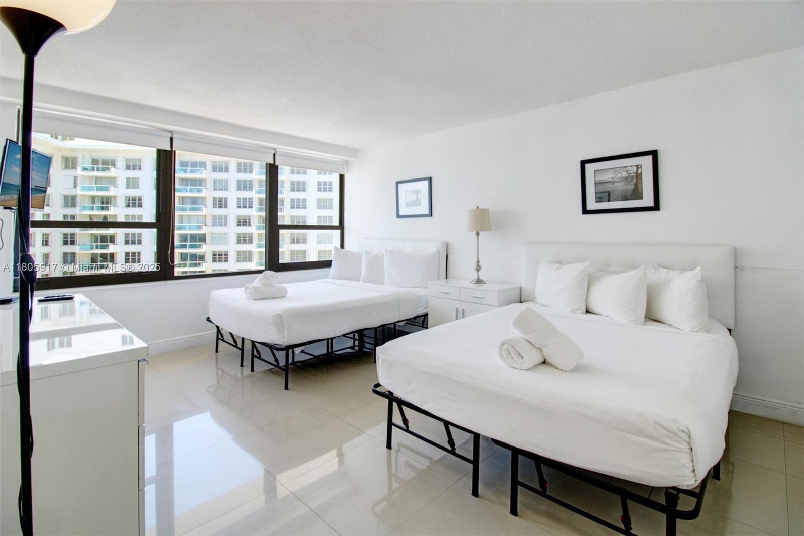 THE ALEXANDER CONDO - Residential