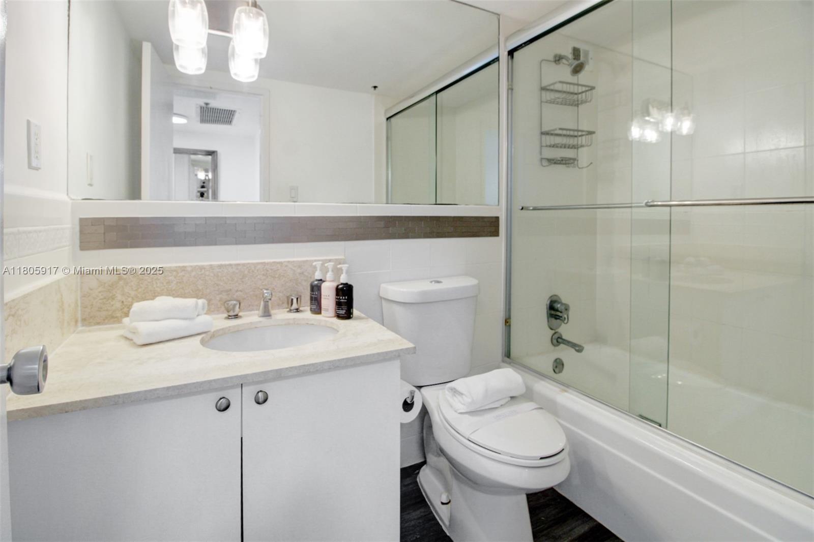 THE ALEXANDER CONDO - Residential