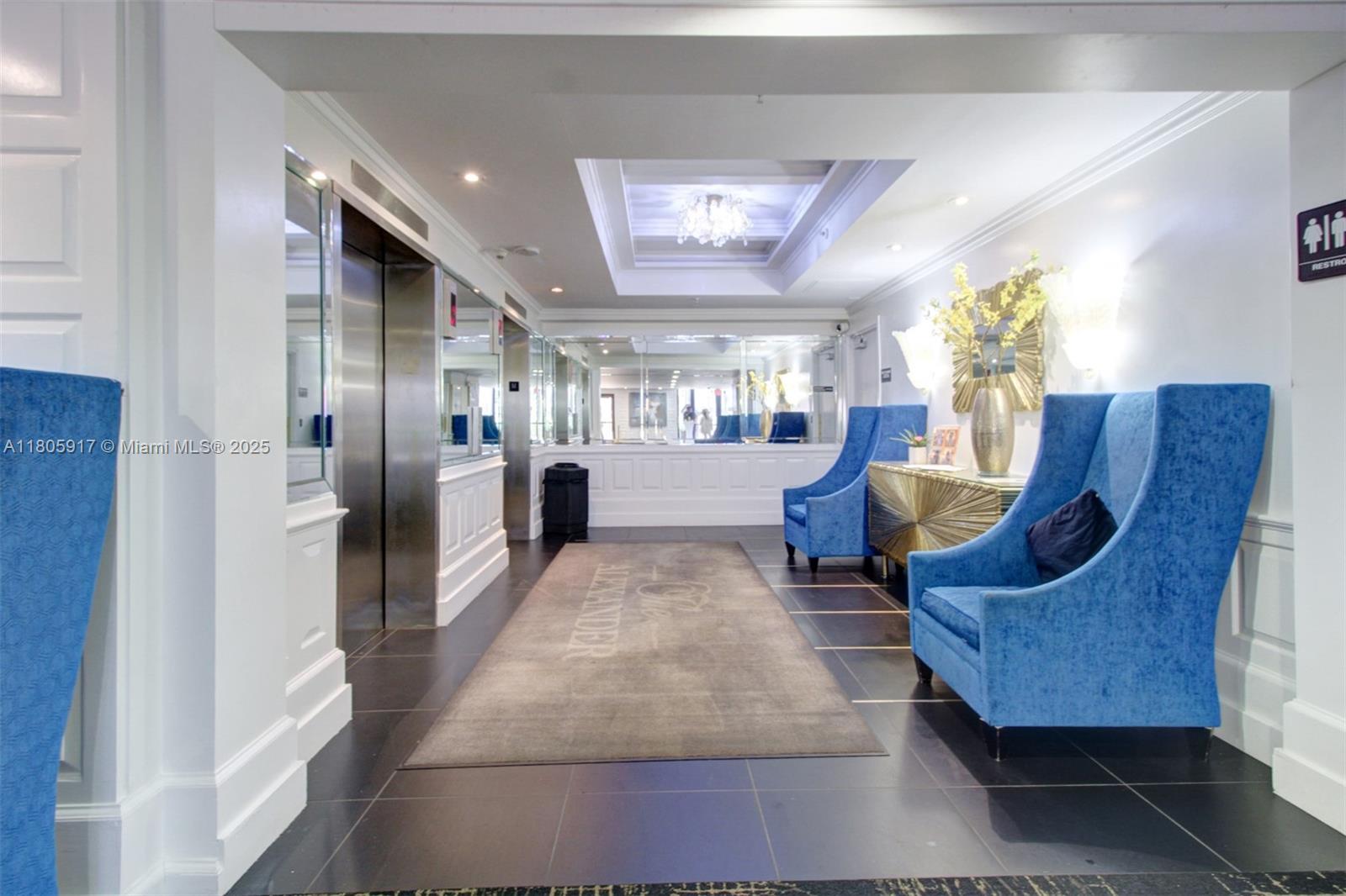 THE ALEXANDER CONDO - Residential