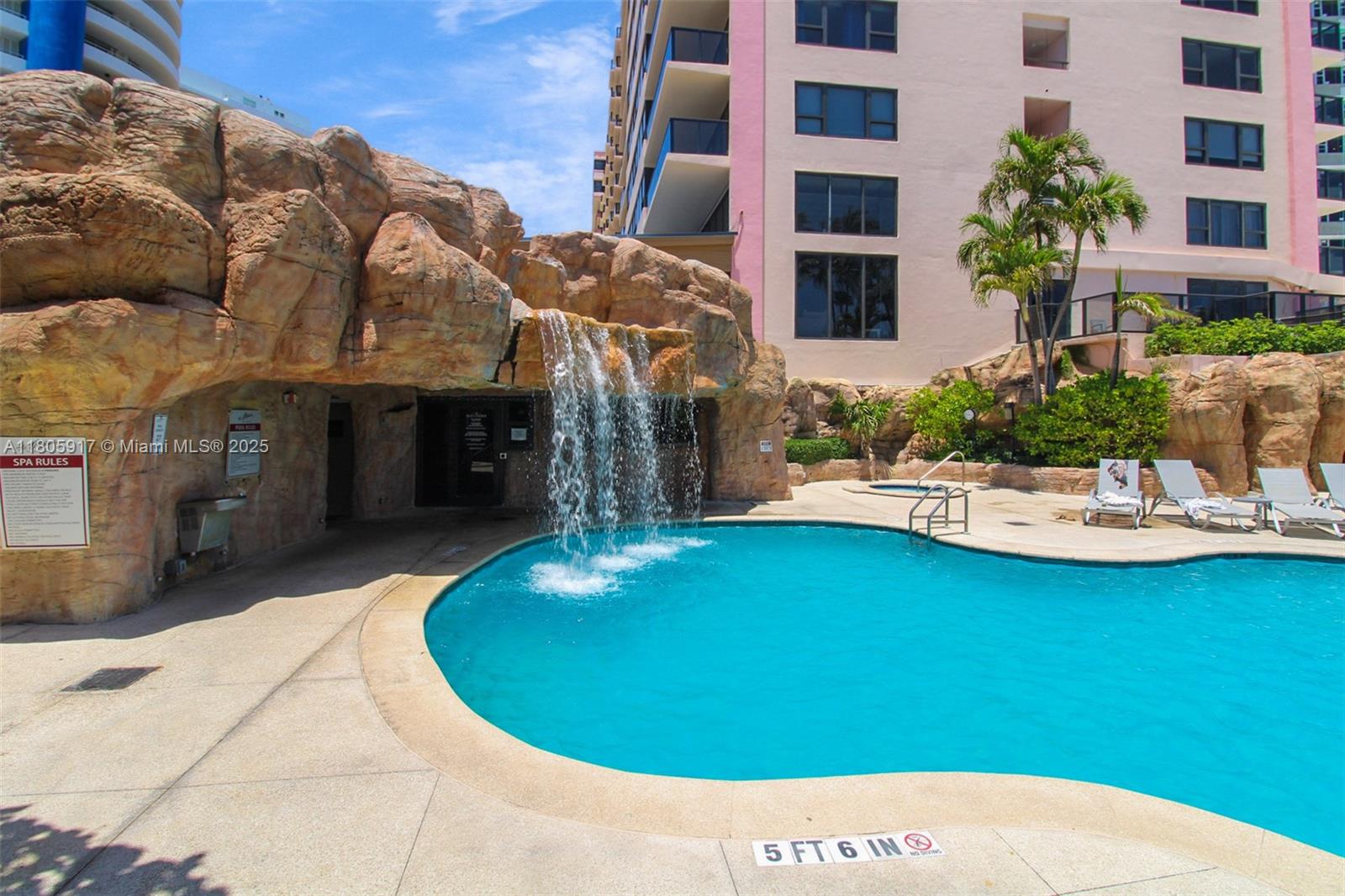 THE ALEXANDER CONDO - Residential