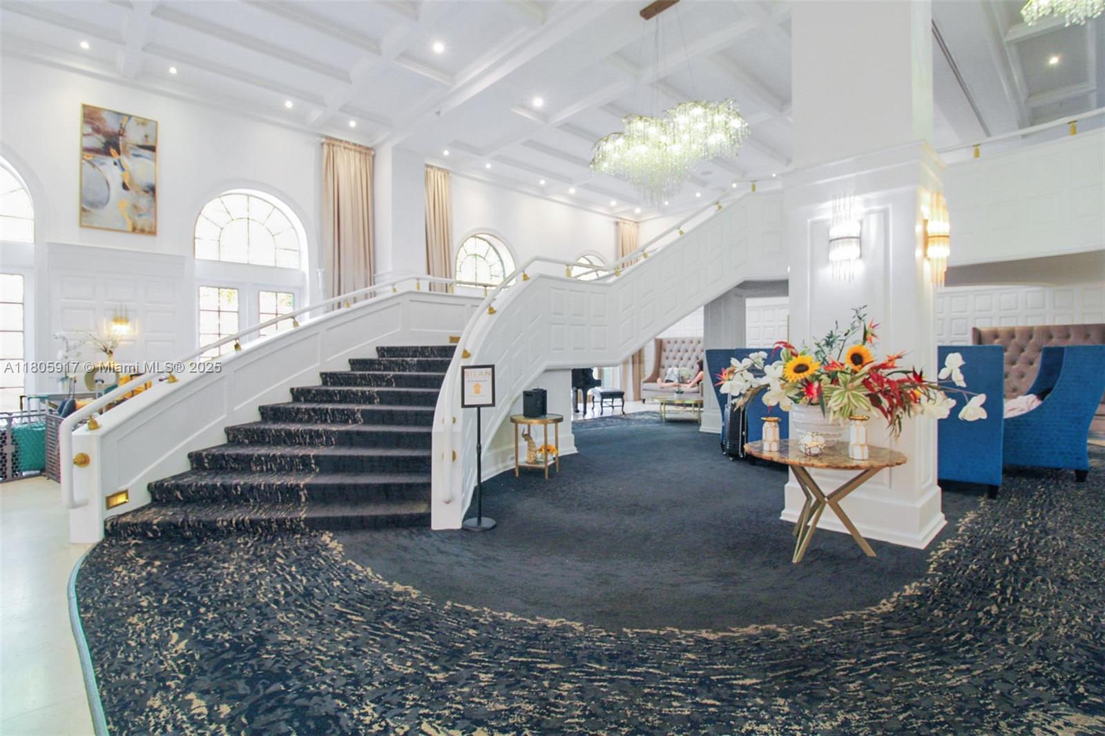 THE ALEXANDER CONDO - Residential
