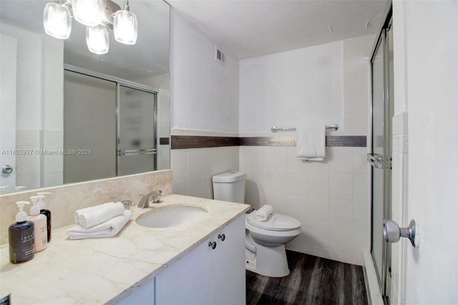THE ALEXANDER CONDO - Residential