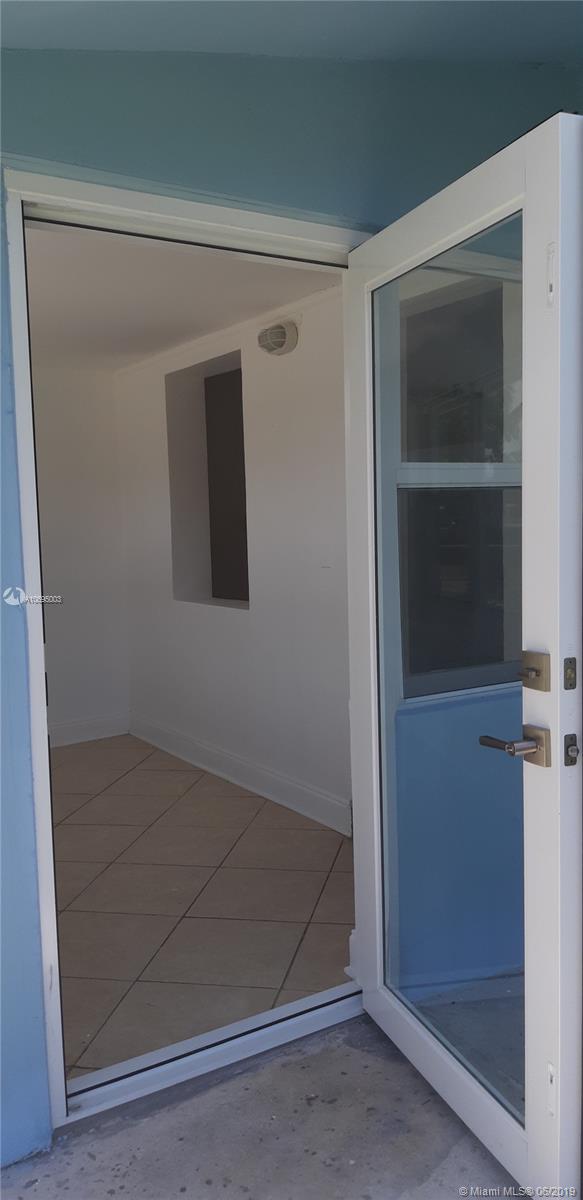 SUN RAY HOMES GREYNOLDS P - Residential Lease