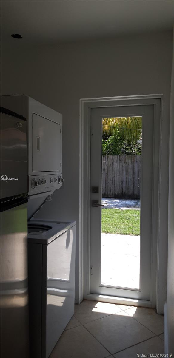 SUN RAY HOMES GREYNOLDS P - Residential Lease