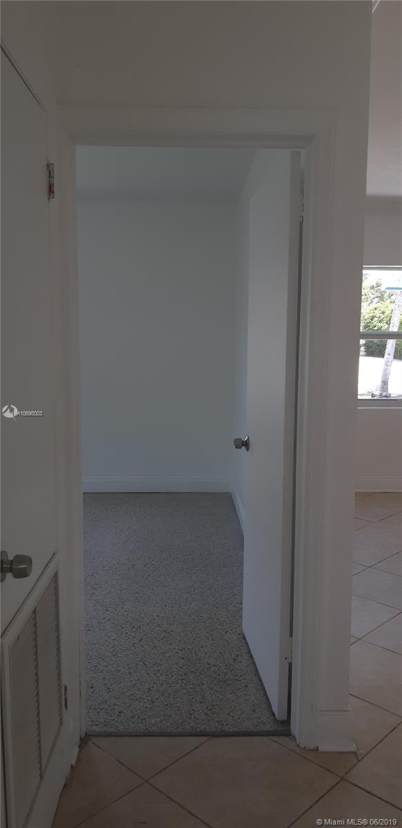 SUN RAY HOMES GREYNOLDS P - Residential Lease