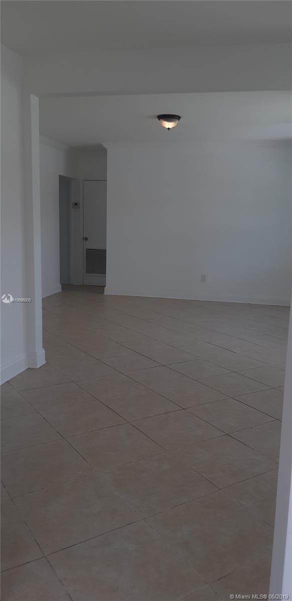 SUN RAY HOMES GREYNOLDS P - Residential Lease