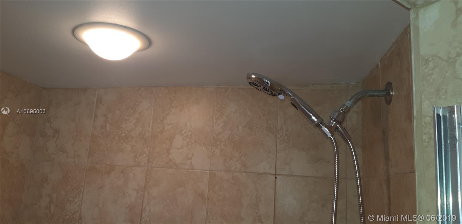 SUN RAY HOMES GREYNOLDS P - Residential Lease