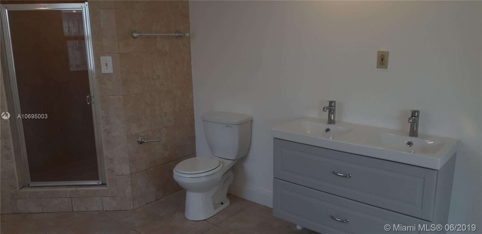 SUN RAY HOMES GREYNOLDS P - Residential Lease