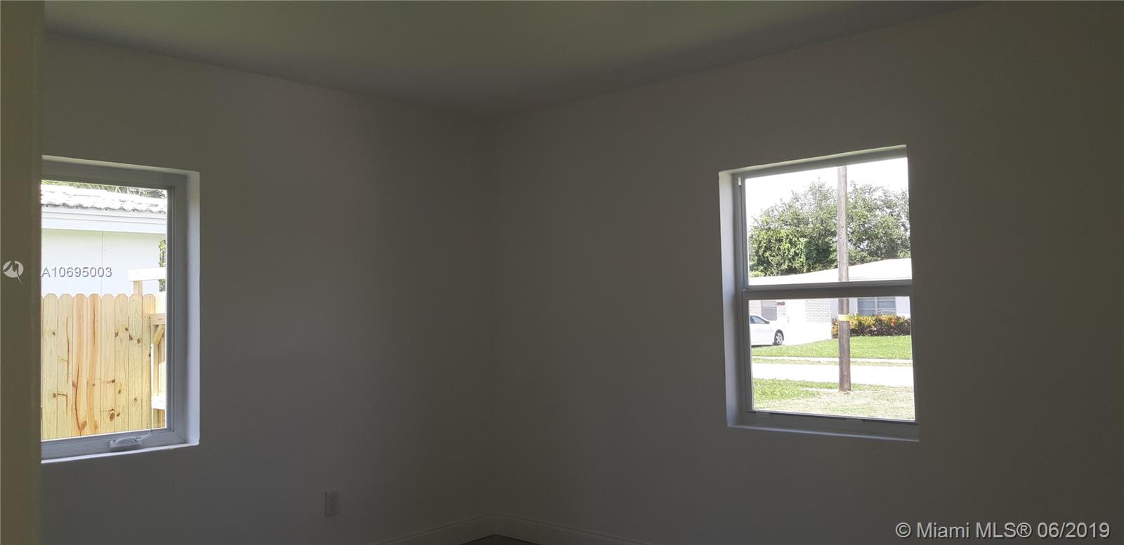 SUN RAY HOMES GREYNOLDS P - Residential Lease