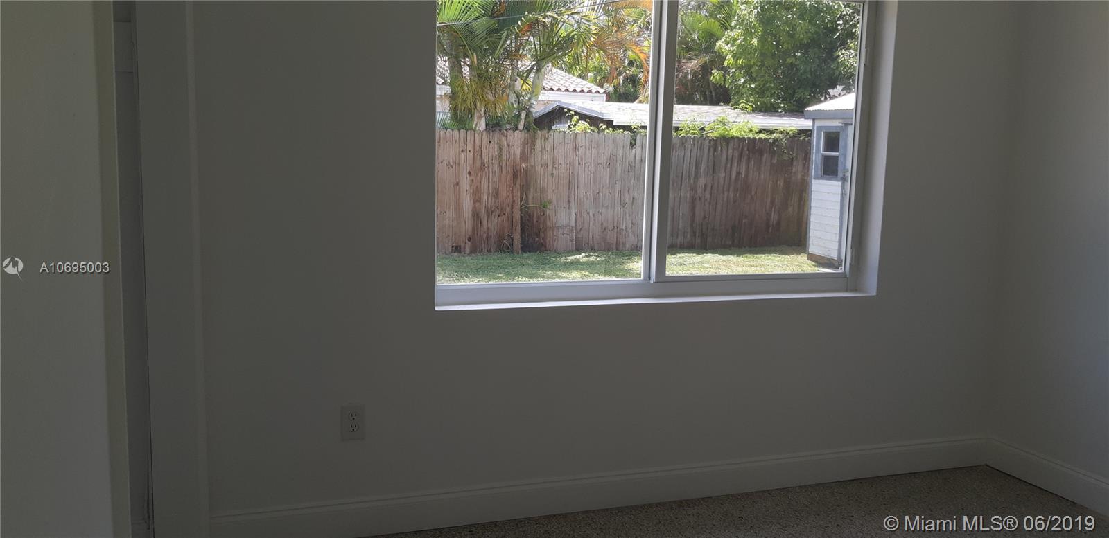 SUN RAY HOMES GREYNOLDS P - Residential Lease