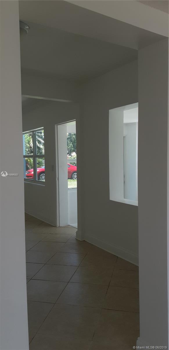 SUN RAY HOMES GREYNOLDS P - Residential Lease