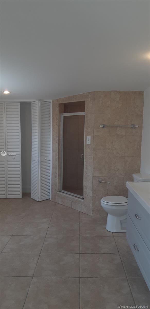 SUN RAY HOMES GREYNOLDS P - Residential Lease