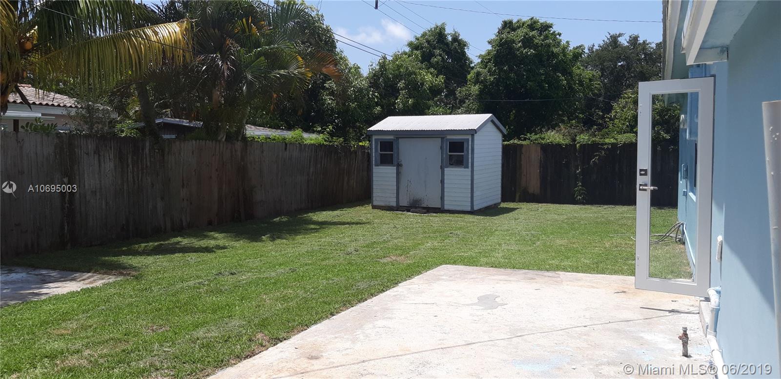 SUN RAY HOMES GREYNOLDS P - Residential Lease