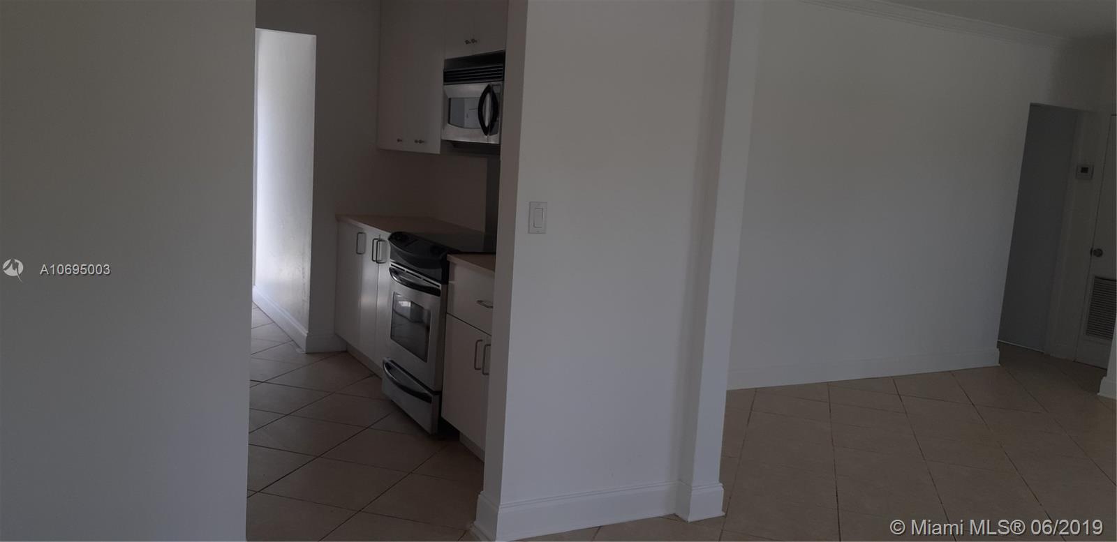 SUN RAY HOMES GREYNOLDS P - Residential Lease