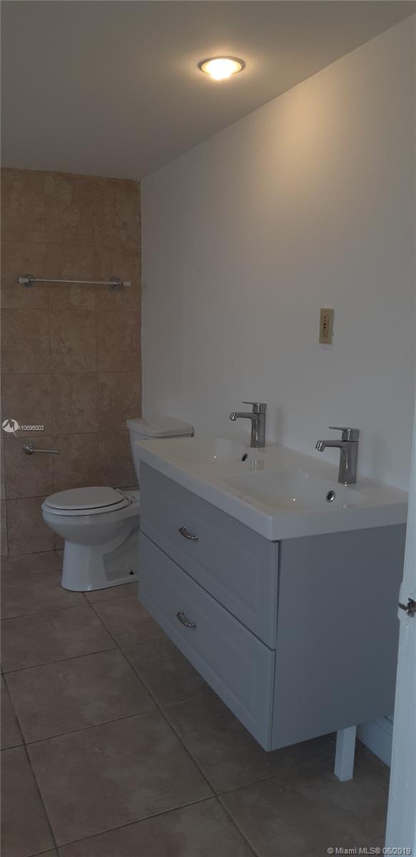 SUN RAY HOMES GREYNOLDS P - Residential Lease