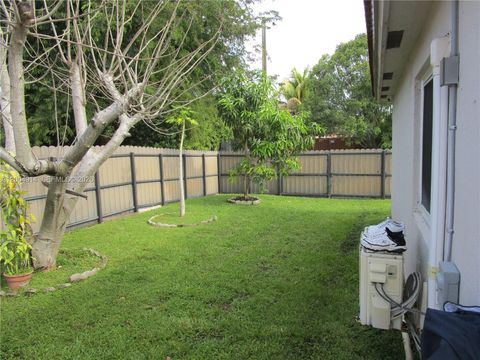 Tiny photo for 22100 SW 122nd Ct, Miami, FL 33170 (MLS # A12004914)
