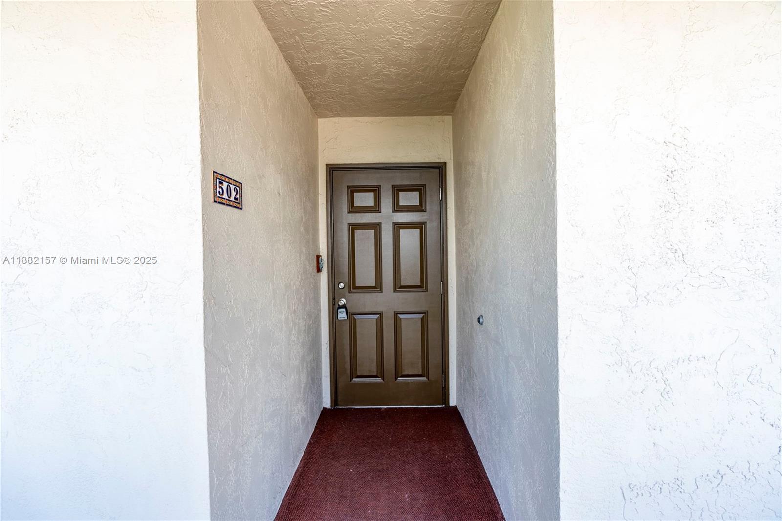LAKE HARBOUR TOWERS CONDO - Residential