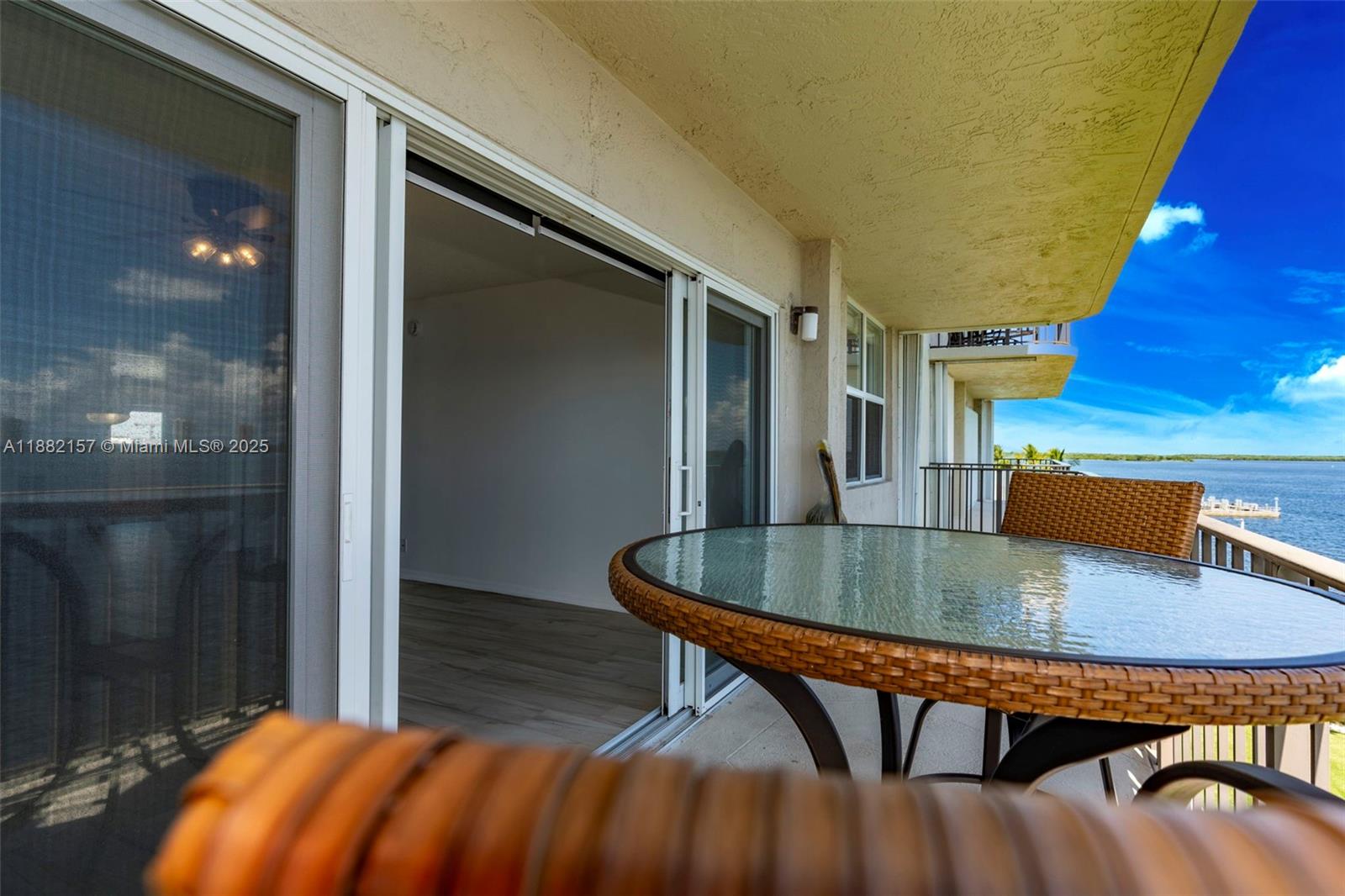 LAKE HARBOUR TOWERS CONDO - Residential