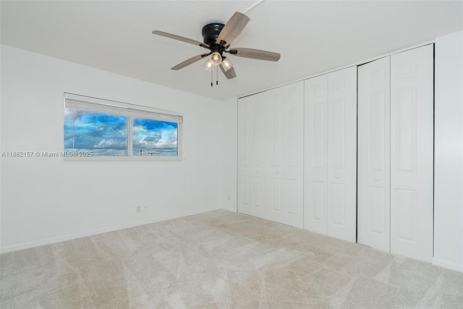 LAKE HARBOUR TOWERS CONDO - Residential