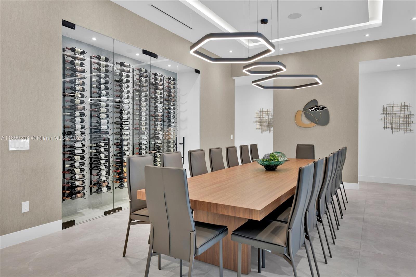 HIGHLAND WOODS SEC 2 - Residential Lease