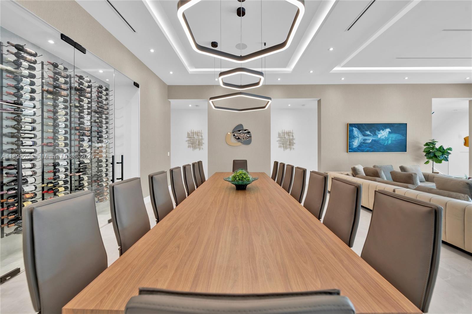 HIGHLAND WOODS SEC 2 - Residential Lease