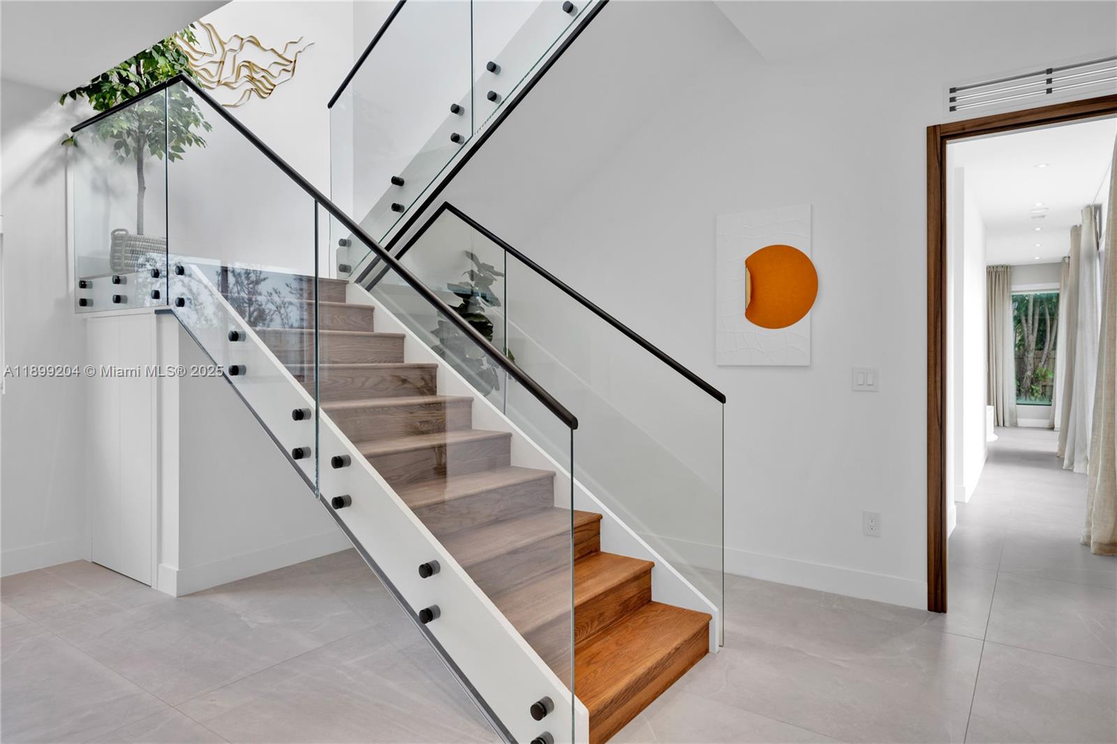 HIGHLAND WOODS SEC 2 - Residential Lease