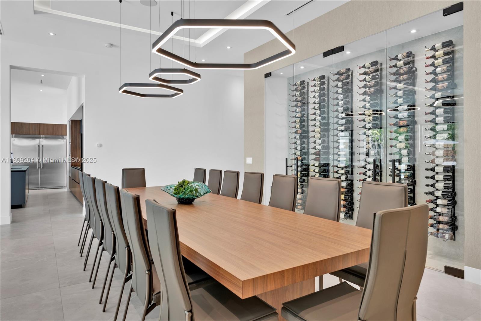 HIGHLAND WOODS SEC 2 - Residential Lease