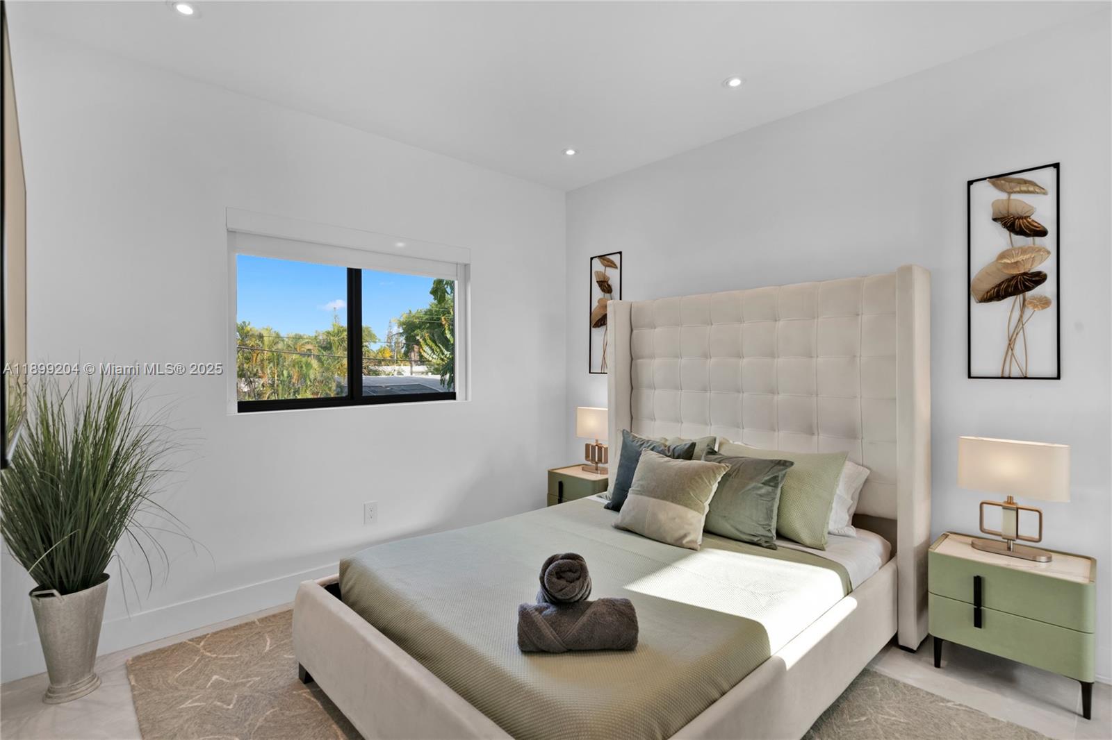 HIGHLAND WOODS SEC 2 - Residential Lease