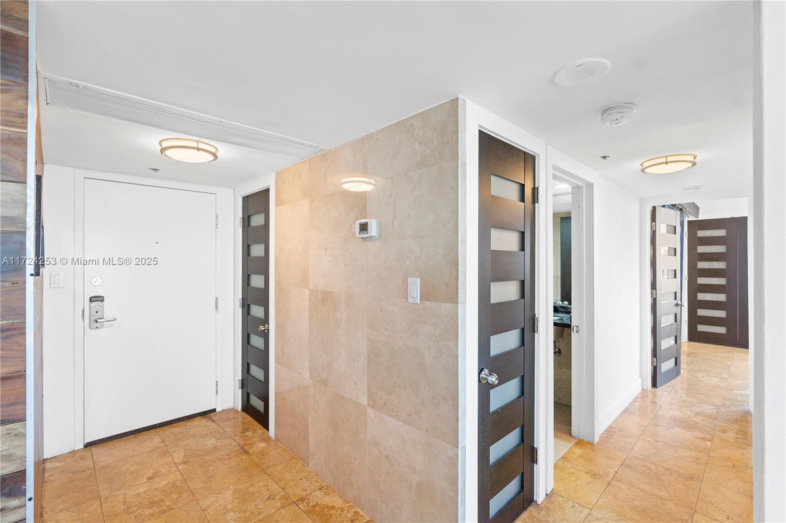 THE ALEXANDER CONDO - Residential