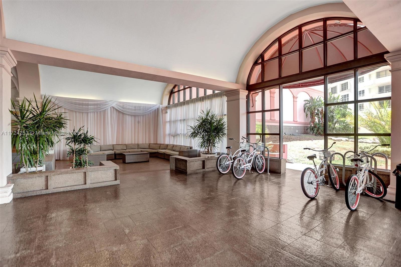 THE ALEXANDER CONDO - Residential