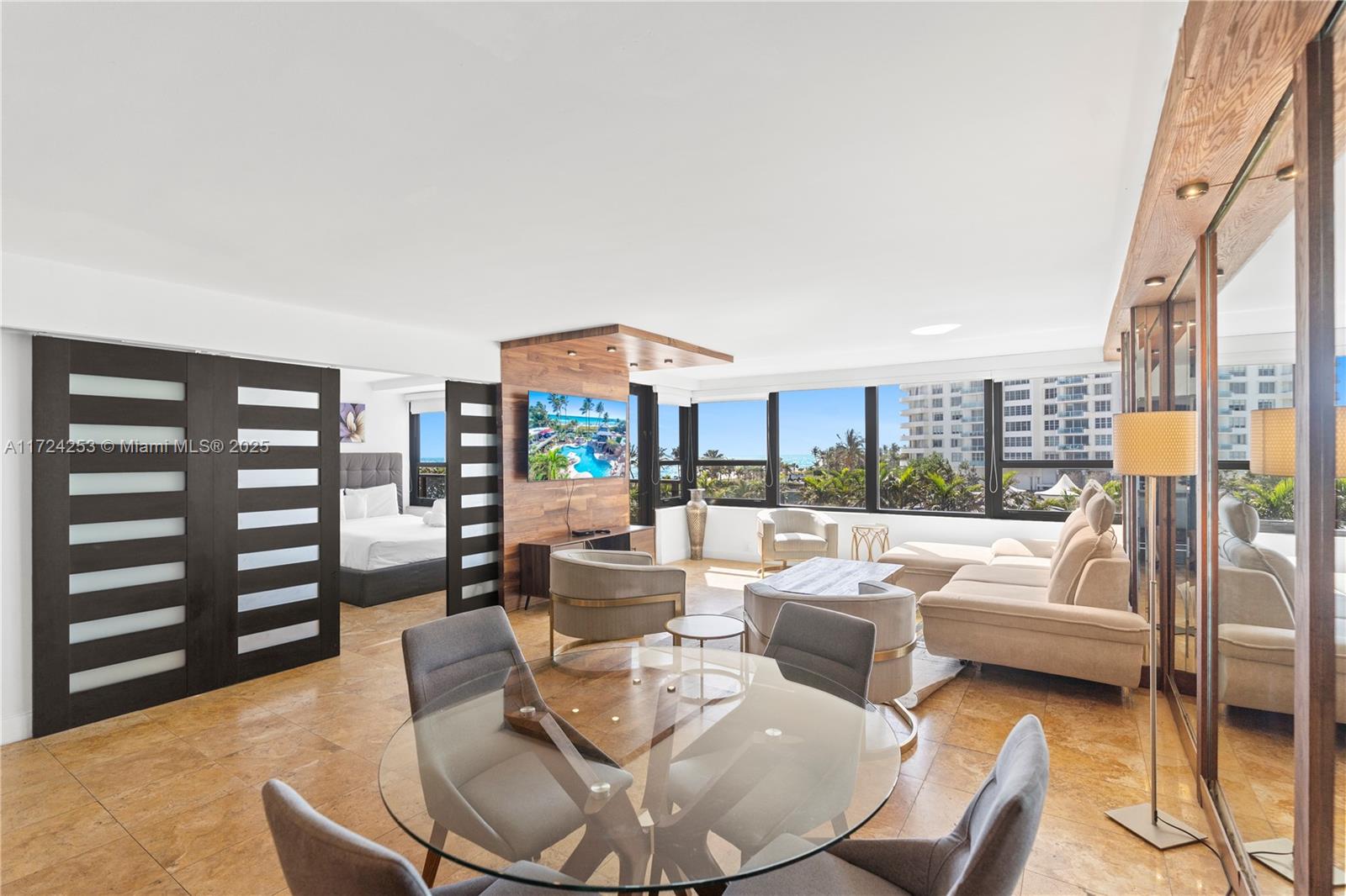 THE ALEXANDER CONDO - Residential